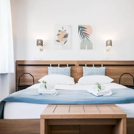 Pod Vrbo 3*