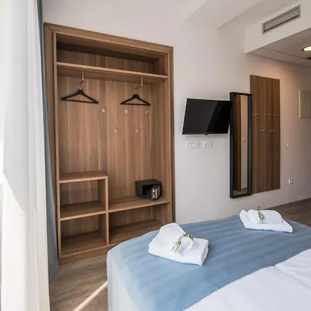 Pod Vrbo Alojamento de Acomodação e Pequeno-almoço 3*