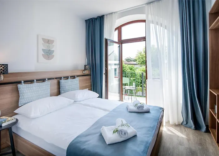 فندق مبيت وإفطار Pod Vrbo 3*