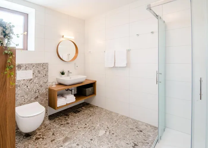 فندق مبيت وإفطار Pod Vrbo